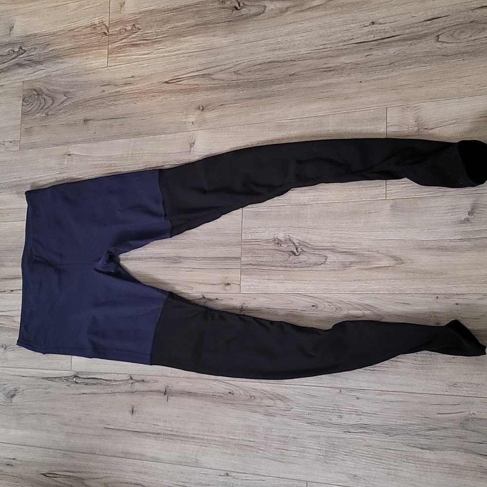 Alo Yoga Goddess Leggings Size Large - Picture 2 of 5
